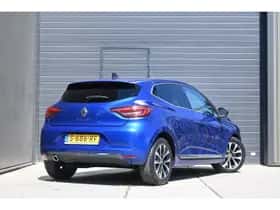 Renault Clio (2023) thumbnail 3