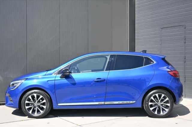 Renault Clio (2023) thumbnail 5