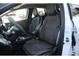 Renault Captur (2021) thumbnail 11