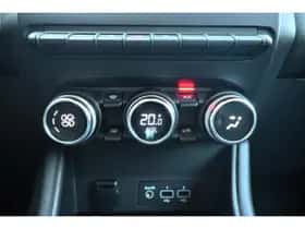 Renault Captur (2021) thumbnail 18