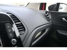 Renault Captur (2017) thumbnail 25