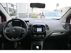 Renault Captur (2017) thumbnail 9