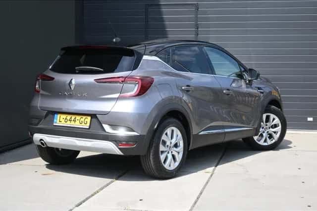 Renault Captur (2021) thumbnail 3
