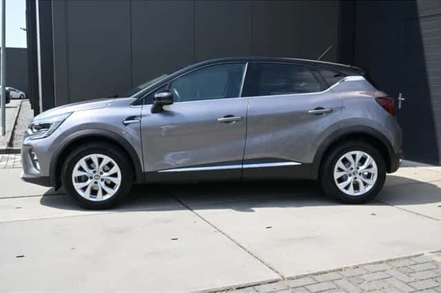 Renault Captur (2021) thumbnail 5