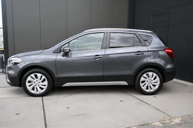 Suzuki S-Cross (2021) thumbnail 5