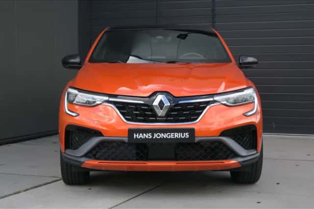 Renault Arkana (2022) thumbnail 2