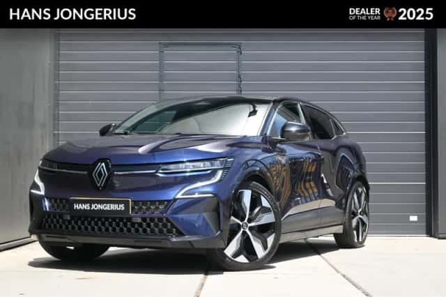Renault Mégane E-Tech (2023) thumbnail 1