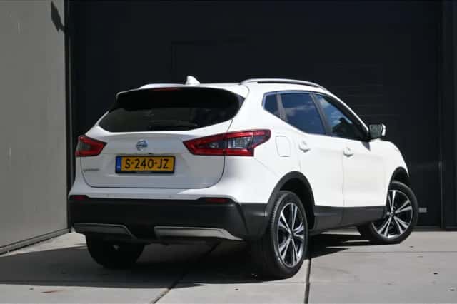 Nissan Qashqai (2019) thumbnail 3