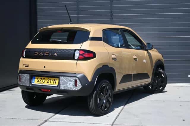 Dacia Spring (2024) thumbnail 3