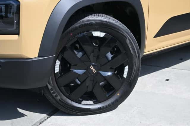 Dacia Spring (2024) thumbnail 4