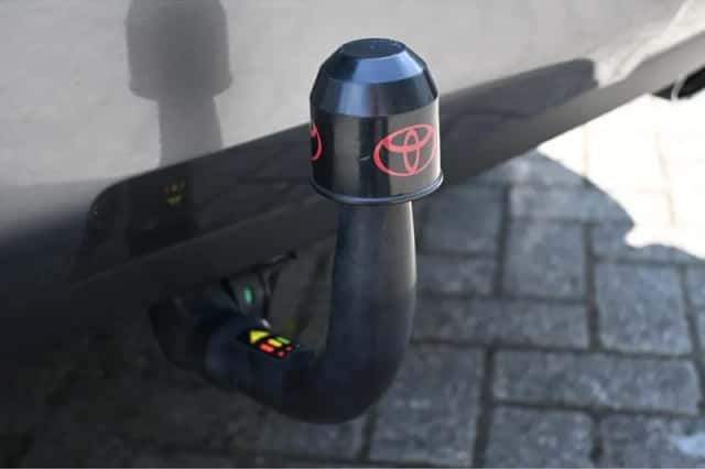 Toyota RAV4 (2021) thumbnail 6