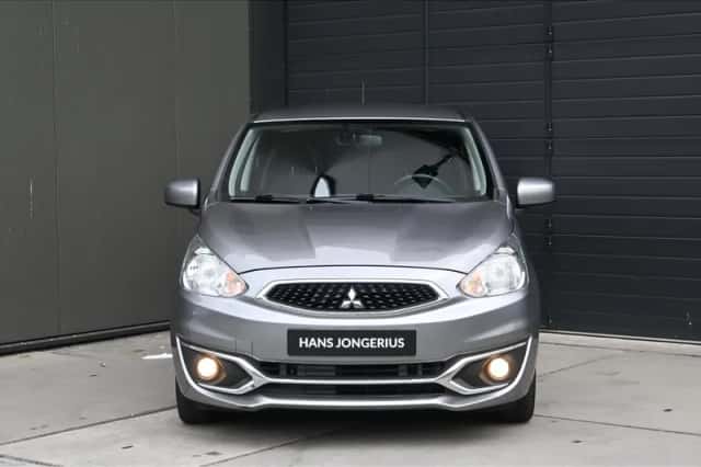 Mitsubishi Space Star (2017) thumbnail 2