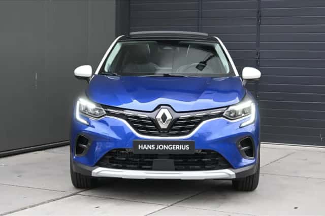 Renault Captur (2021) thumbnail 2