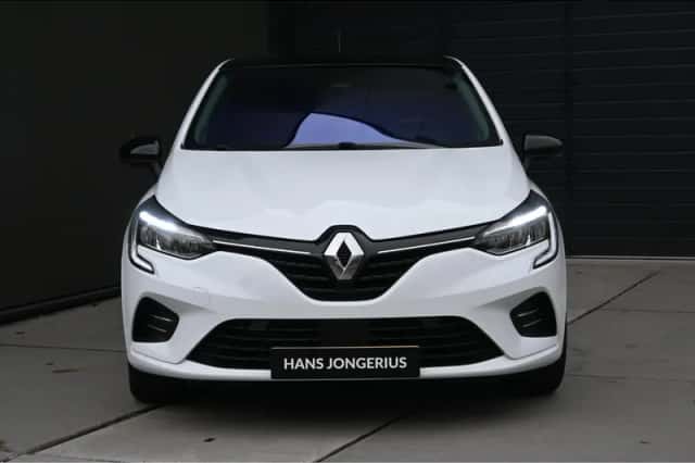 Renault Clio (2019) thumbnail 2