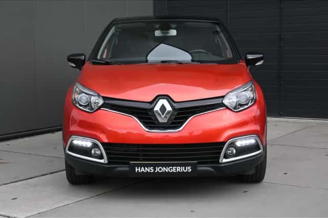 Renault Captur (2016) thumbnail 2