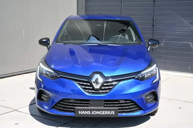 Renault Clio (2022) thumbnail 2