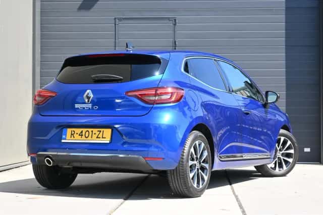 Renault Clio (2022) thumbnail 3