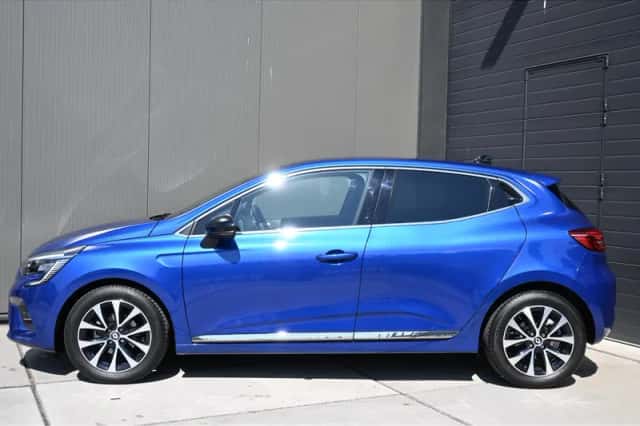 Renault Clio (2022) thumbnail 5