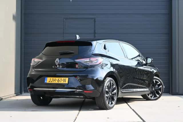 Renault Clio (2025) thumbnail 3