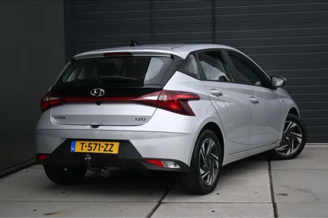 Hyundai i20 (2022) thumbnail 3