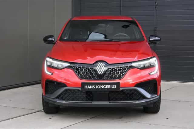 Renault Arkana (2024) thumbnail 2