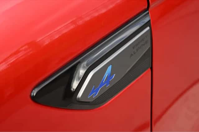 Renault Arkana (2024) thumbnail 3