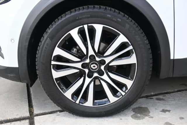 Renault Captur (2021) thumbnail 4
