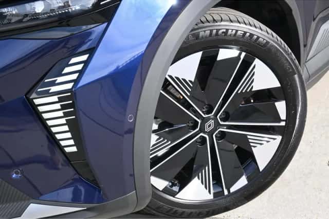 Renault Scénic (2024) thumbnail 4