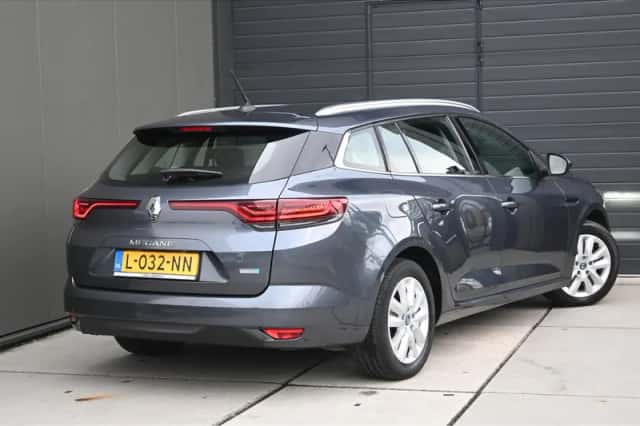 Renault Mégane (2021) thumbnail 3