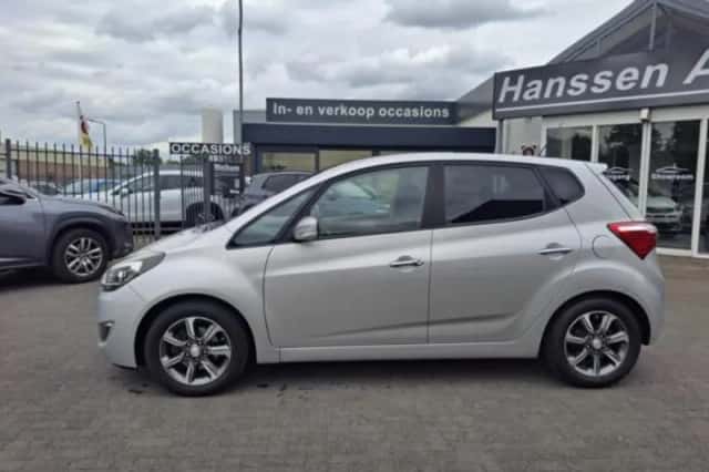 Hyundai ix20 (2017) thumbnail 4