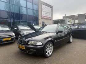 BMW 330xi (2001)