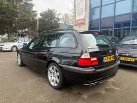 BMW 330xi thumbnail 3