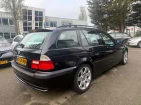 BMW 330xi thumbnail 5