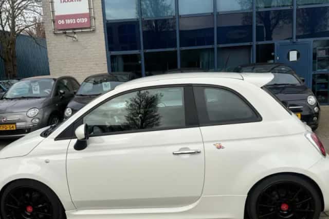 Fiat 500 (2013) thumbnail 2