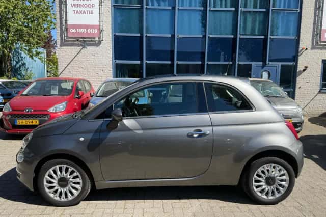 Fiat 500 (2017) thumbnail 2