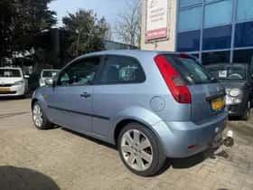 Ford Fiesta thumbnail 3