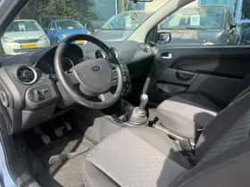 Ford Fiesta thumbnail 9