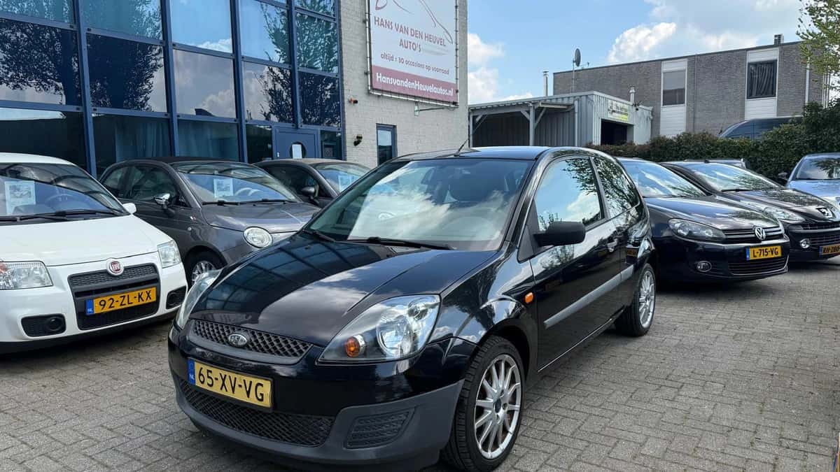 Ford Fiesta — foto 1