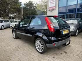 Ford Fiesta thumbnail 2