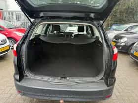 Ford Focus thumbnail 12
