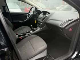 Ford Focus thumbnail 14