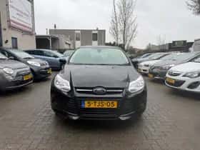 Ford Focus thumbnail 8