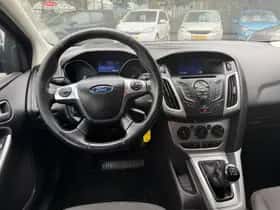 Ford Focus thumbnail 10