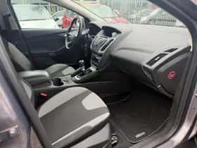 Ford Focus thumbnail 14