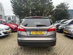 Ford Focus (2014) thumbnail 4