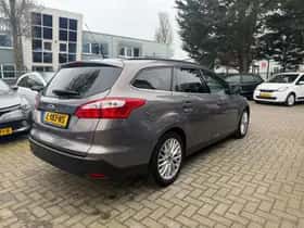 Ford Focus (2014) thumbnail 5