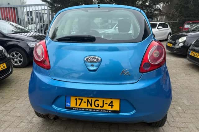 Ford Ka (2010) thumbnail 4
