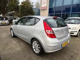 Hyundai i30 thumbnail 3