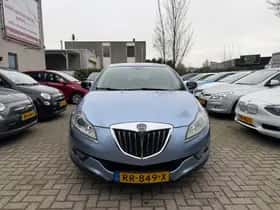 Lancia Delta thumbnail 8