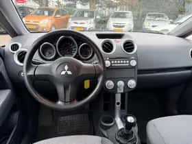 Mitsubishi Colt thumbnail 10